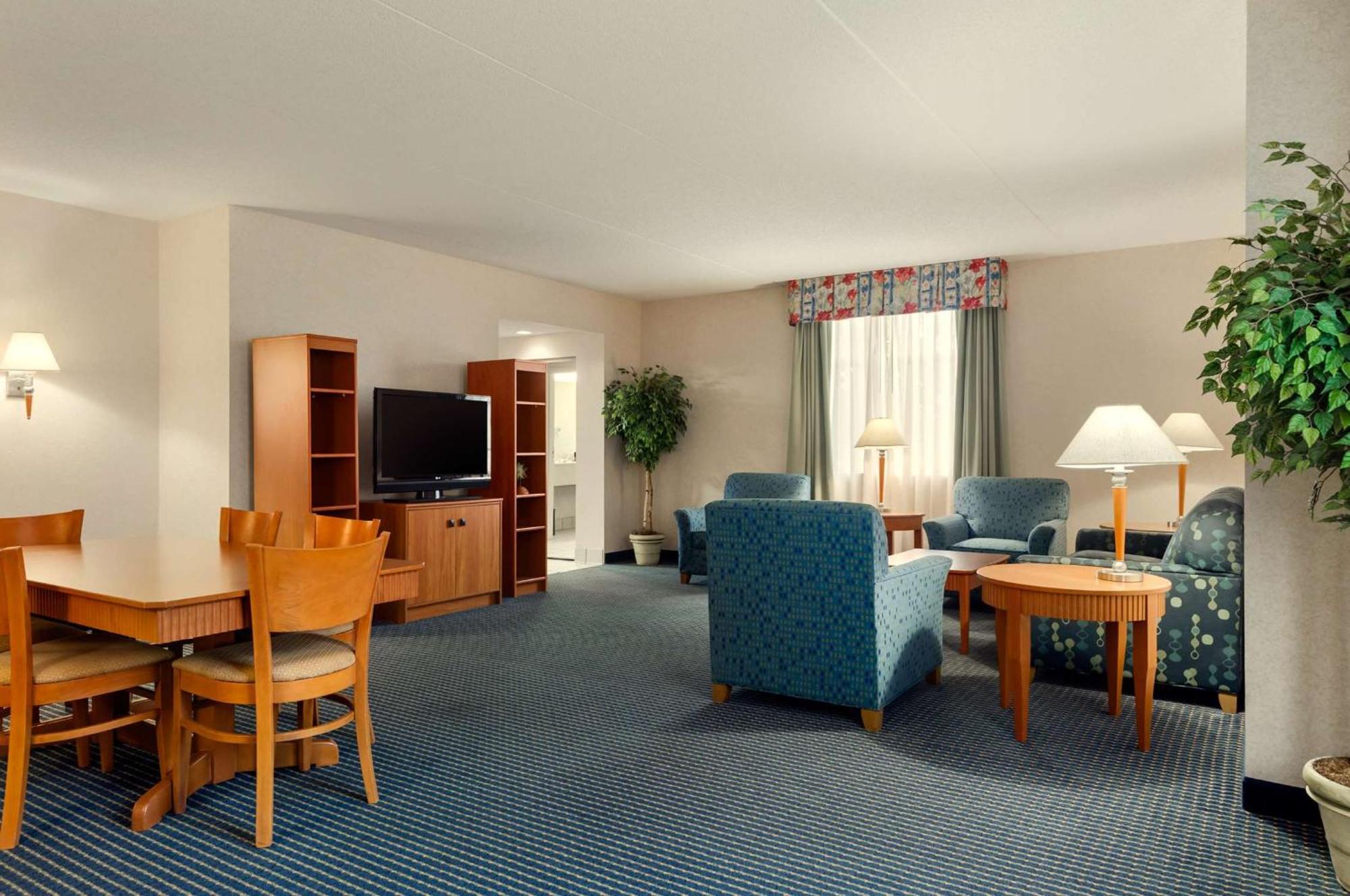 Hotel Embassy 4*